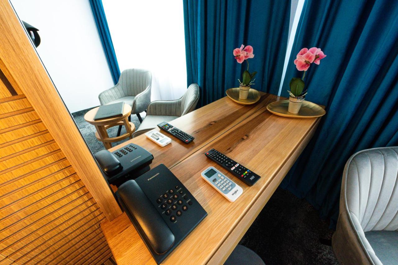 Hotel Parc Mamaia Buitenkant foto