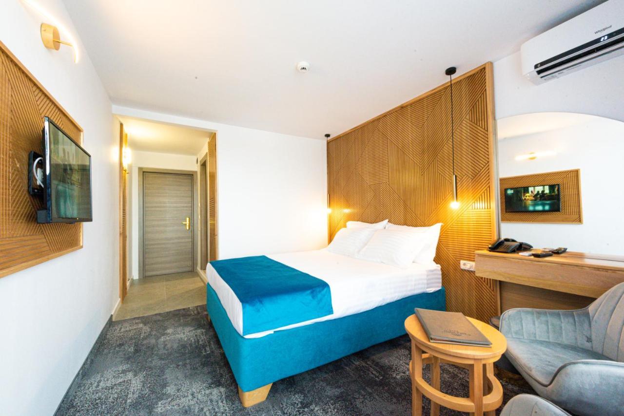 Hotel Parc Mamaia Buitenkant foto