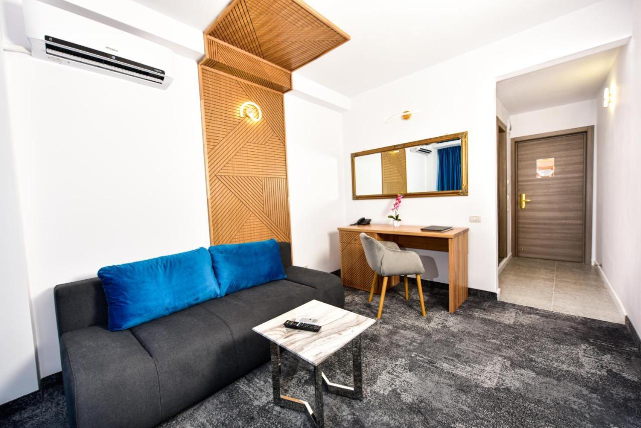 Hotel Parc Mamaia Buitenkant foto