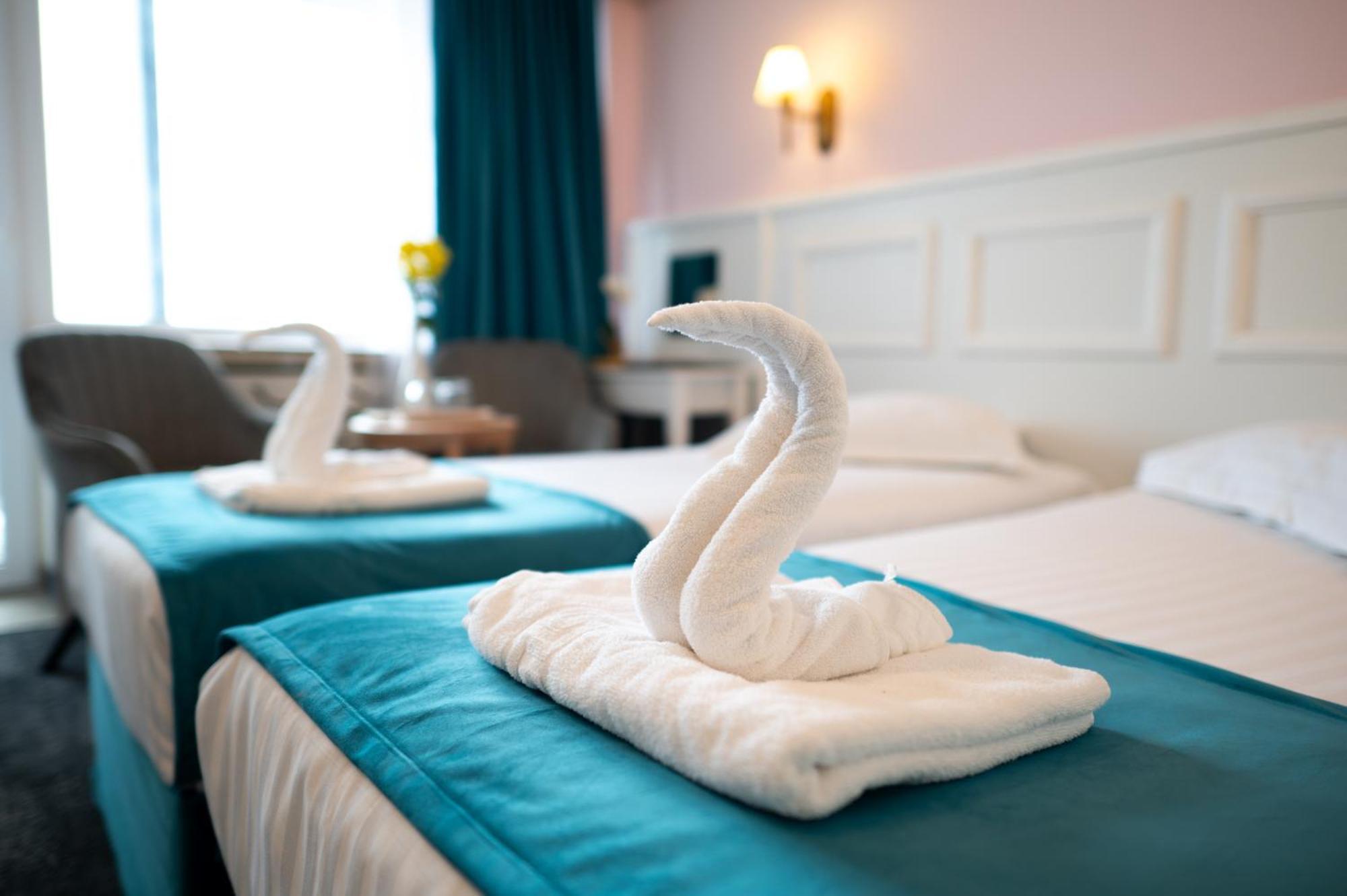 Hotel Parc Mamaia Buitenkant foto