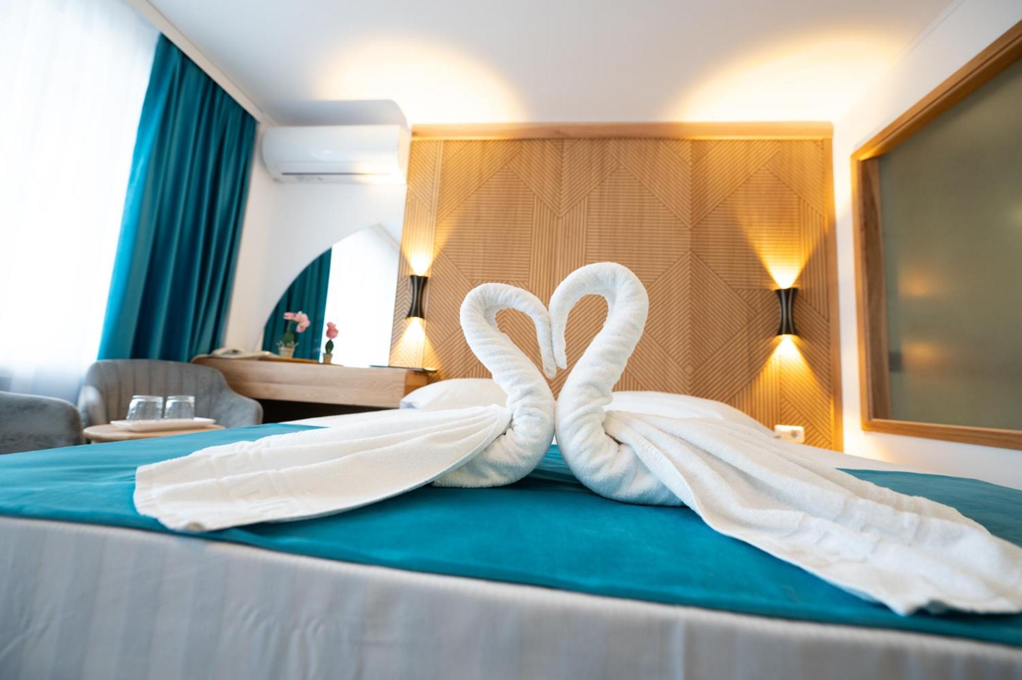 Hotel Parc Mamaia Buitenkant foto