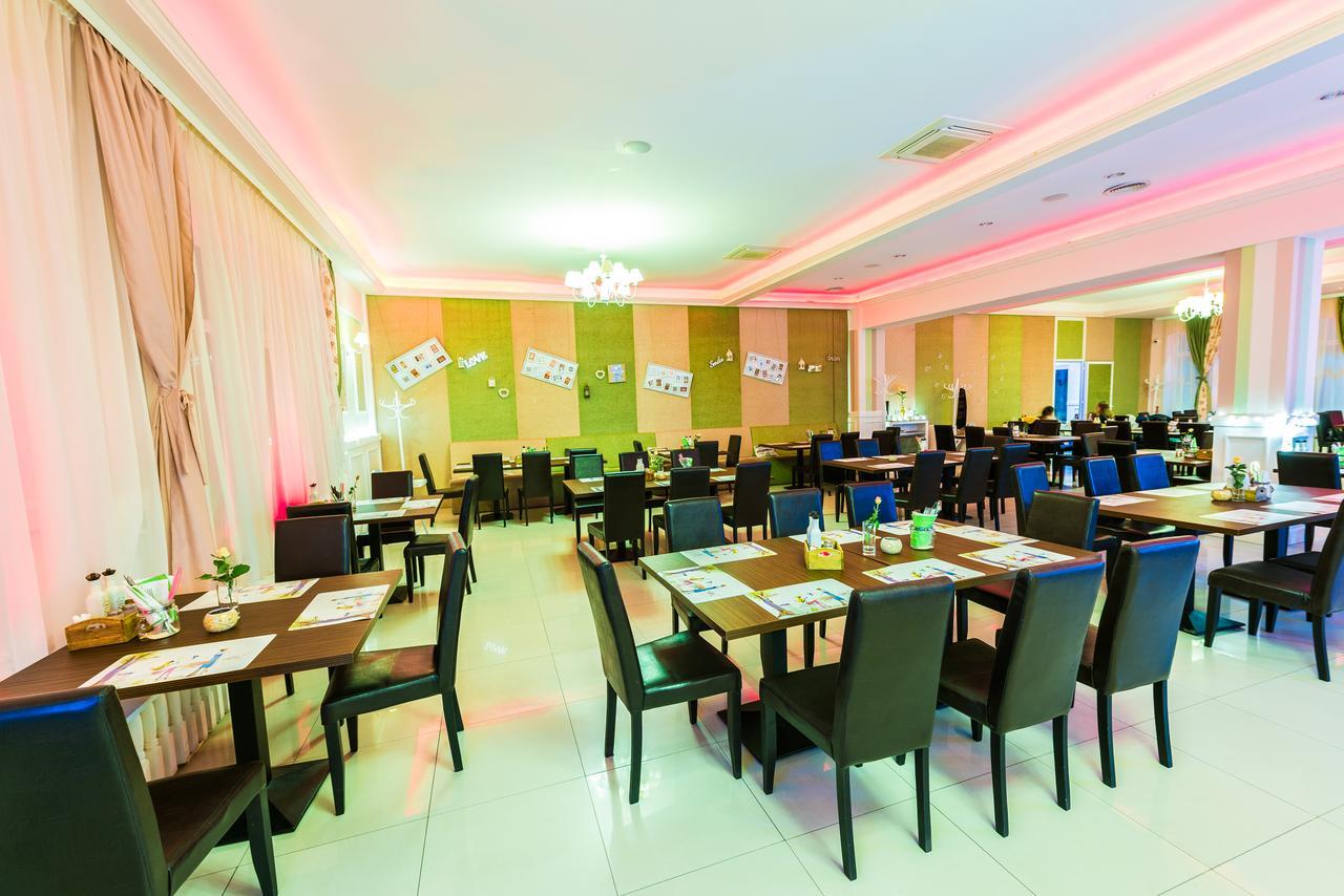 Hotel Parc Mamaia Buitenkant foto