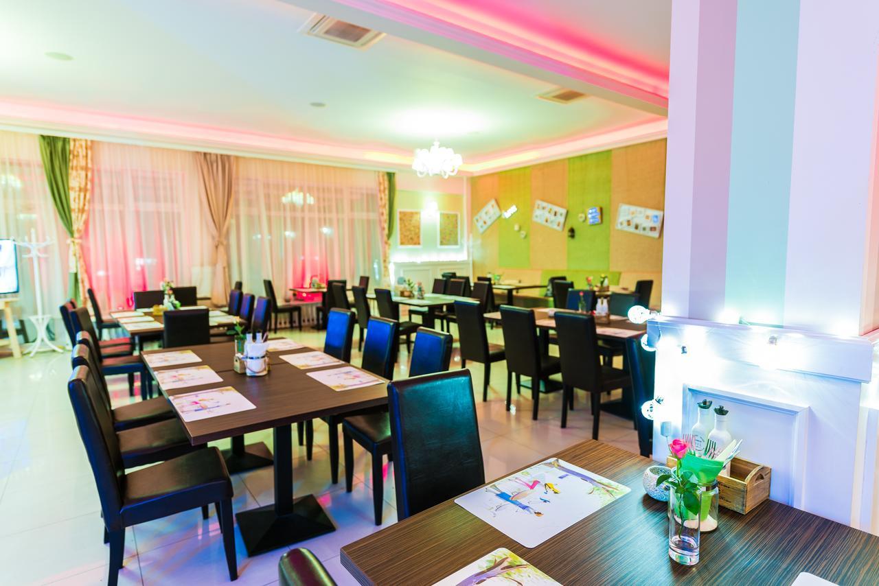 Hotel Parc Mamaia Buitenkant foto